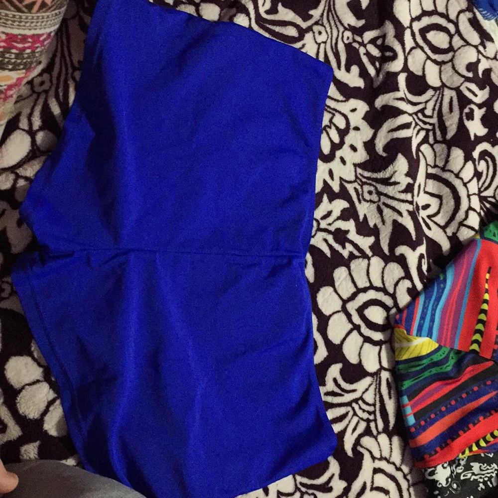 2x bathing suit